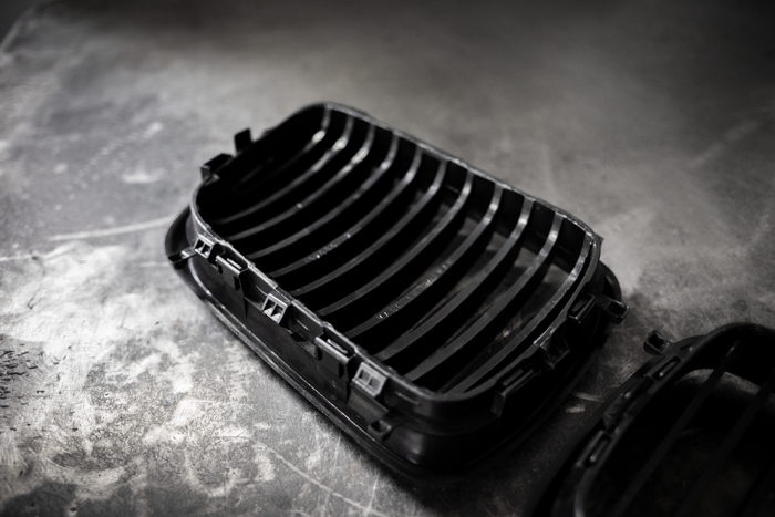 Garagistic - E36 (96-99) Matte Black Kidney Grille Set - 51138195151, 51138195152