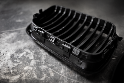 Garagistic - E36 (96-99) Matte Black Kidney Grille Set - 51138195151, 51138195152
