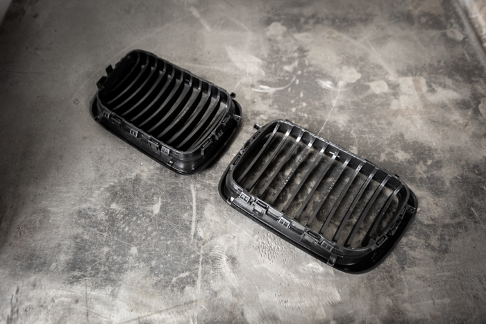 Garagistic - E36 (96-99) Matte Black Kidney Grille Set - 51138195151, 51138195152