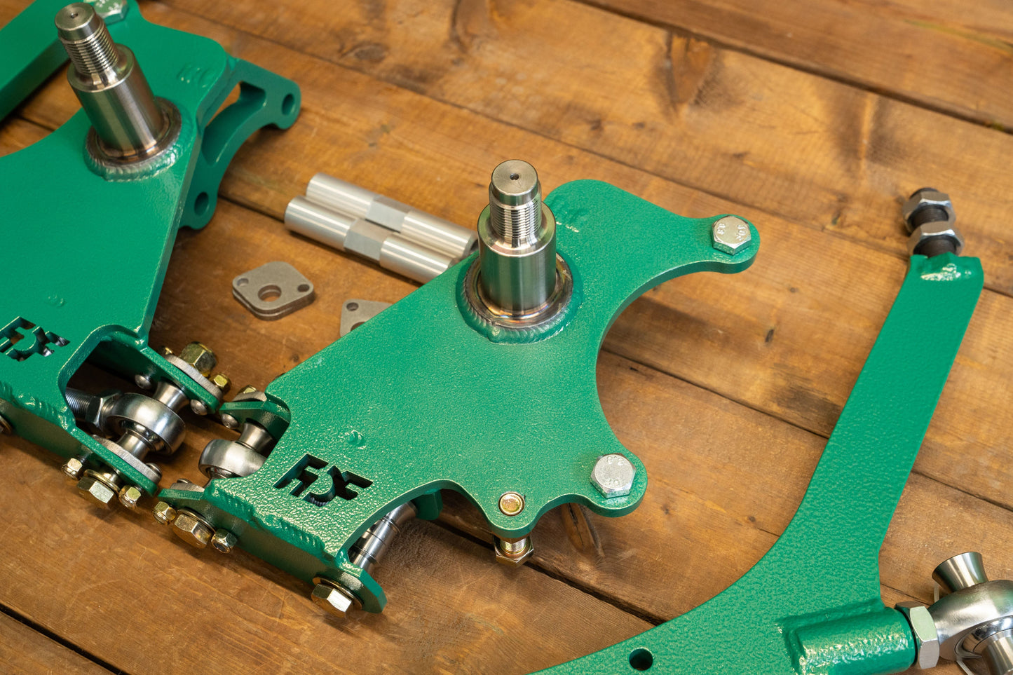 FDF Raceshop - FORD MUSTANG S197 MEGA MANTIS ANGLE KIT