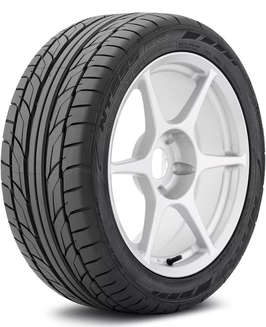 [GARAGE SALE] - Nitto NT555 G2 265/40R19
