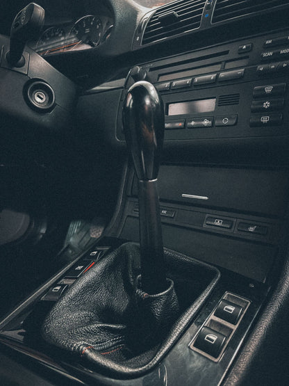 CNC71 - ADJUSTABLE SHORT SHIFTER BMW E46 - MOUNTING TO THE BODY