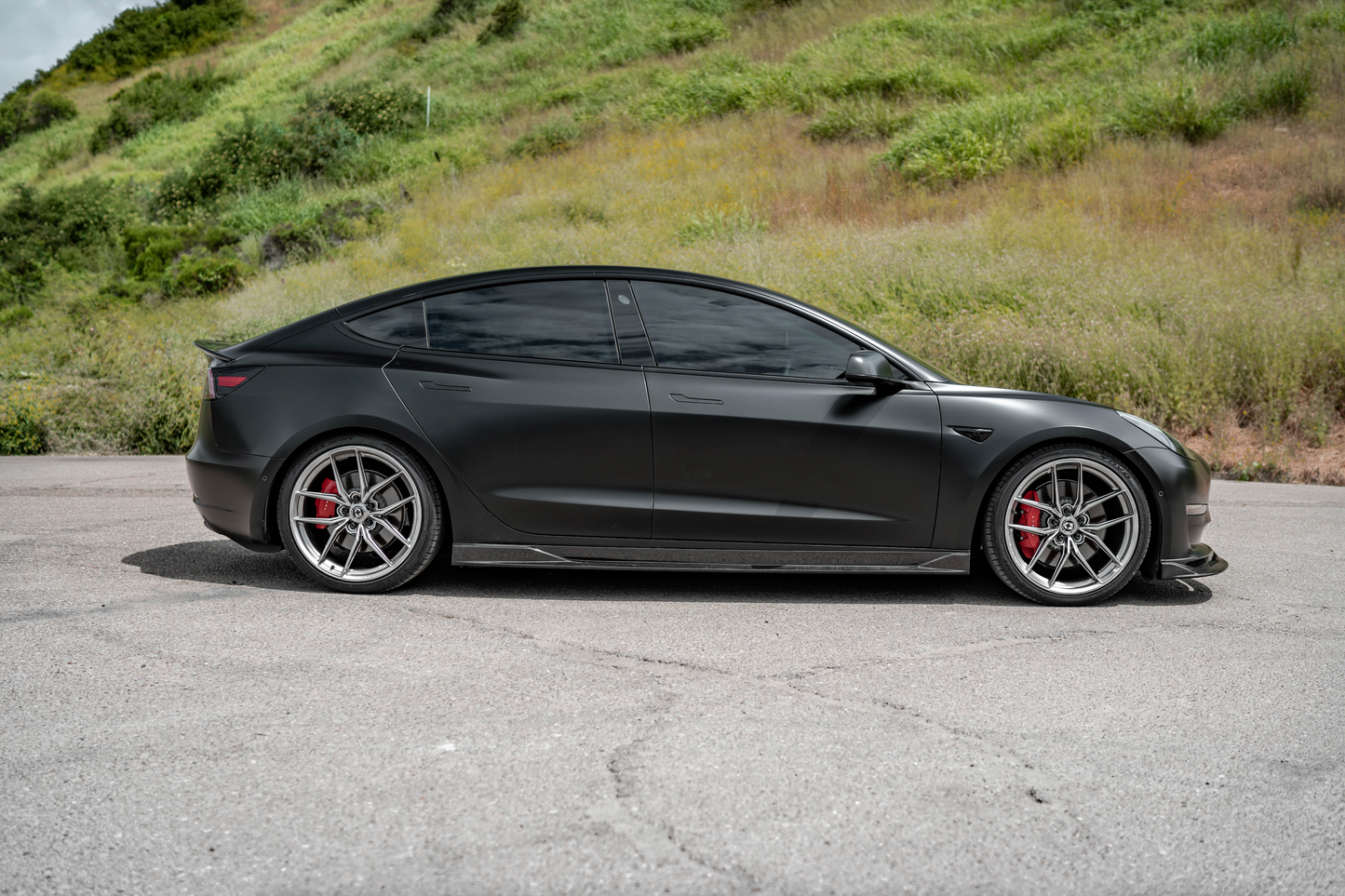 STREETHUNTER DESIGNS - Tesla Model 3 Side Skirts