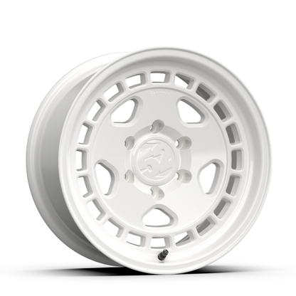 fifteen52 Turbomac HD Classic 17x8.5 / 5x127 BP / 0 ET / 71.5mm CB / 4.75in BS / Classic White Wheel