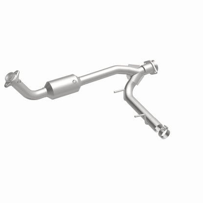 MagnaFlow 2005 Lincoln Navigator 5.4L Direct Fit Converter