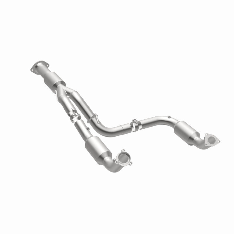 MagnaFlow 12-14 Chevrolet Silverado 2500 HD 6.0L Direct Fit Converter