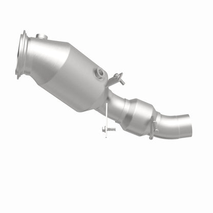 MagnaFlow Direct Fit Catalytic Converter 12-14 BMW 528i 2 L Closed Couple