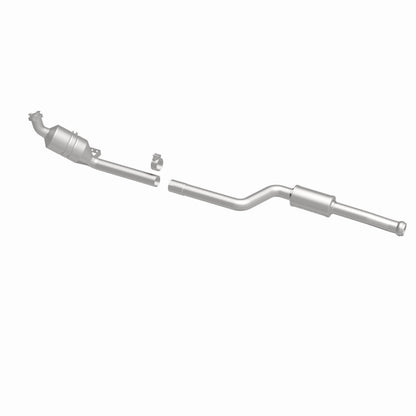 MagnaFlow 08-10 Mercedes-Benz C300 3.0L Direct Fit Converter