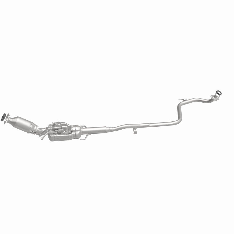 MagnaFlow Direct Fit Catalytic Converter 12-13 Toyota Prius C Base Underbody 1.5L