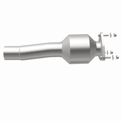MagnaFlow 15-17 Discovery Sport L4 2 OEM Underbody Direct Fit Converter