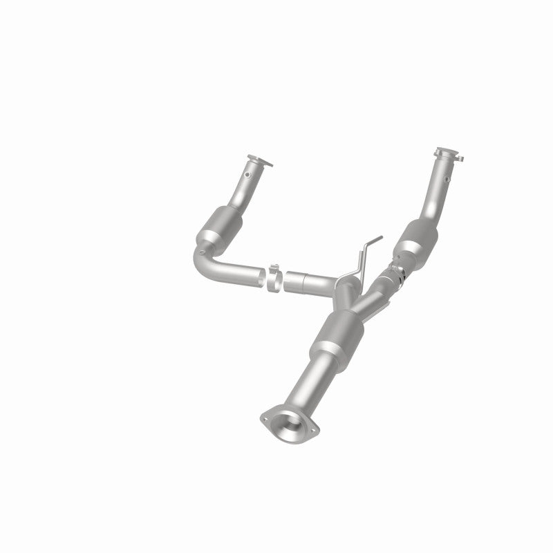MagnaFlow 12-17 Chevrolet Express 3500 6.0L Direct Fit Converter