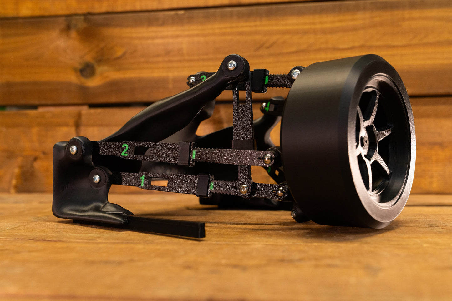 FDF Raceshop - BMW 5 Link Rear Suspension Display