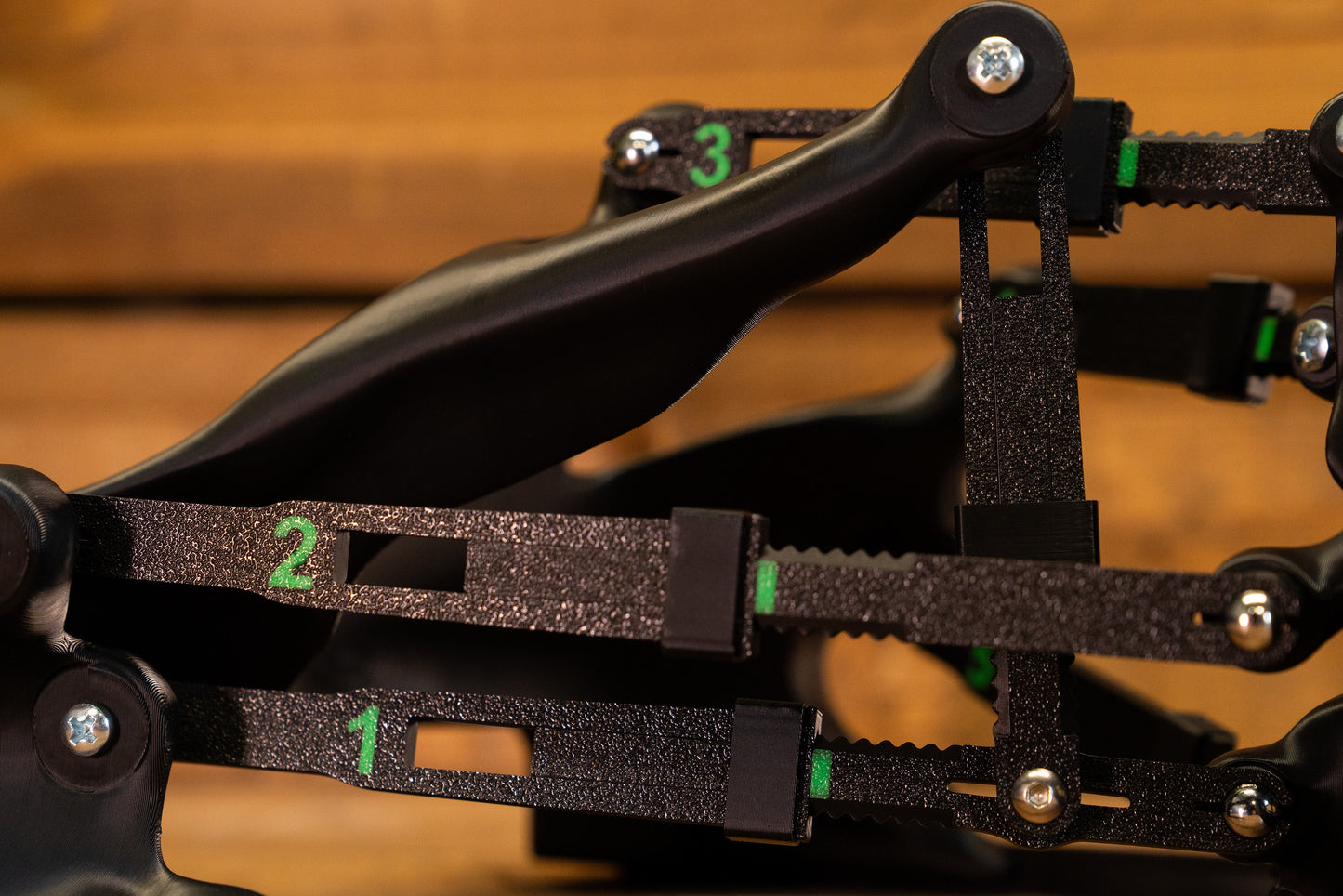 FDF Raceshop - BMW 5 Link Rear Suspension Display