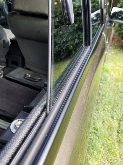 Break Beat - 4 Runner - Rear Sliding Window Run