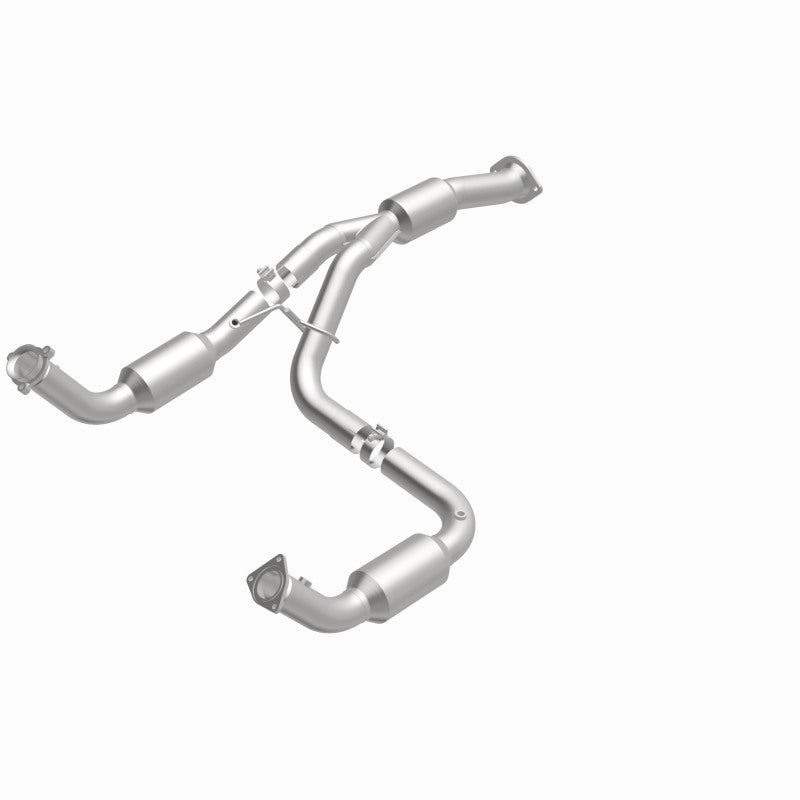MagnaFlow 12-14 Chevrolet Silverado 2500 HD 6.0L Direct Fit Converter