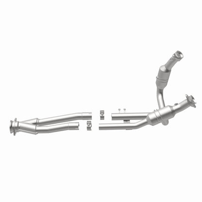MagnaFlow 15-17 Ford Transit-150 3.7L Direct Fit Converter