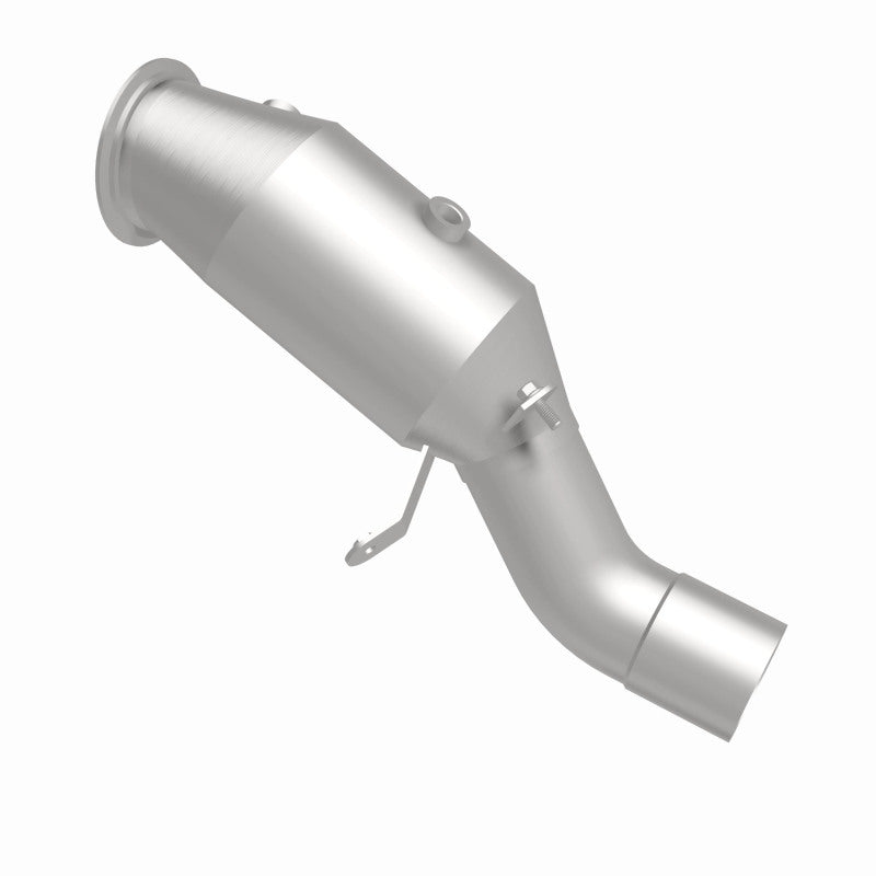 MagnaFlow Direct Fit Catalytic Converter 2014 BMW X5 3.0L Closed Couple