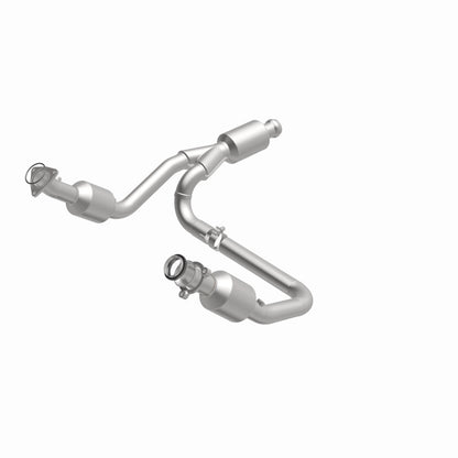 MagnaFlow 14-15 Chevrolet Silverado 1500 5.3L Direct-Fit Catalytic Converter