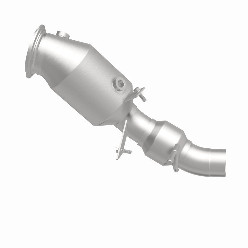 MagnaFlow Direct Fit Catalytic Converter 12-14 BMW 528i 2 L Closed Couple