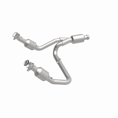 MagnaFlow 14-15 Chevrolet Silverado 1500 5.3L Direct-Fit Catalytic Converter