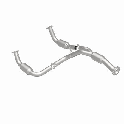 MagnaFlow 12-17 Chevrolet Express 3500 6.0L Direct Fit Converter