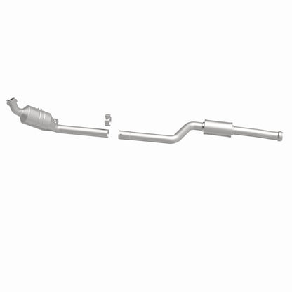 MagnaFlow 08-10 Mercedes-Benz C300 3.0L Direct Fit Converter