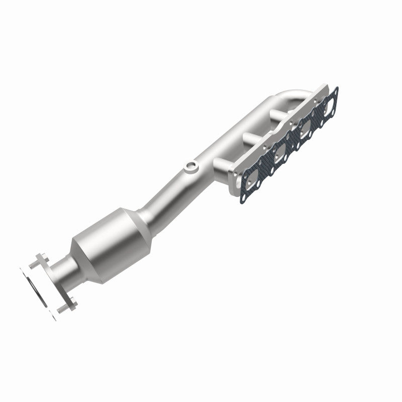 MagnaFlow 2004 Nissan Titan 5.6L Direct Fit Converter