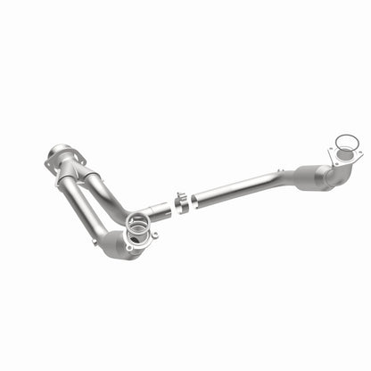 MagnaFlow 09-10 Cadillac Escalade 6.2L Direct Fit Converter