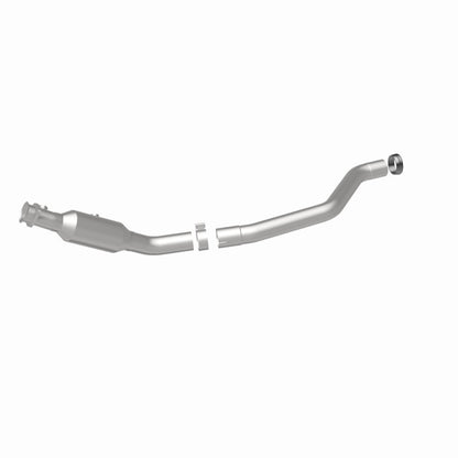 MagnaFlow Direct Fit Catalytic Converter 13-14 Mercedes-Benz GL450 V8 4.6 OEM Underbody