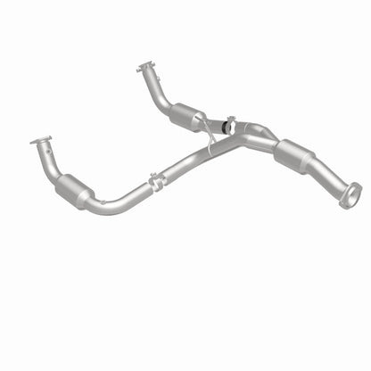 MagnaFlow 12-14 Chevrolet Silverado 2500 HD 6.0L Direct Fit Converter