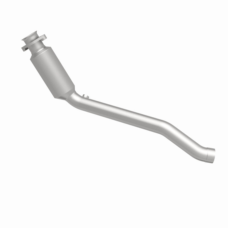 MagnaFlow Direct Fit Catalytic Converter 2010-2013 Landrover LR4 V8 5 OEM Underbody