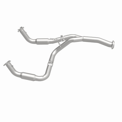 MagnaFlow 2011 Chevrolet Silverado 2500 HD 6.0L Direct Fit Converter