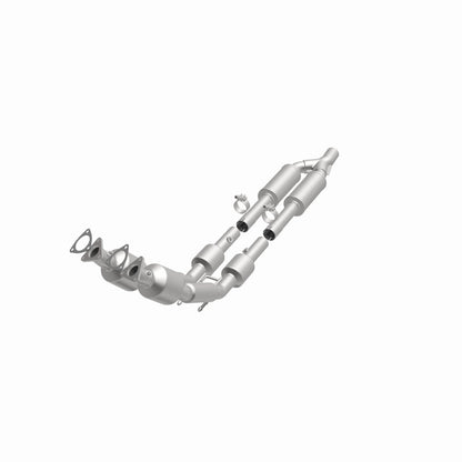 MagnaFlow 2006 Volkswagen Passat 3.6L Direct Fit Converter
