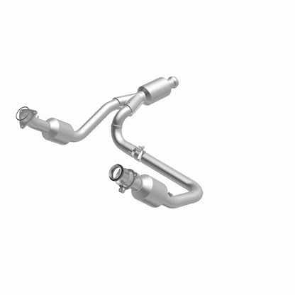MagnaFlow 14-15 Chevrolet Silverado 1500 5.3L Direct-Fit Catalytic Converter