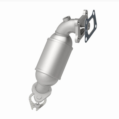 MagnaFlow 2017 Cadillac XT5 Rear Underbody 3.6L Direct Fit Converter