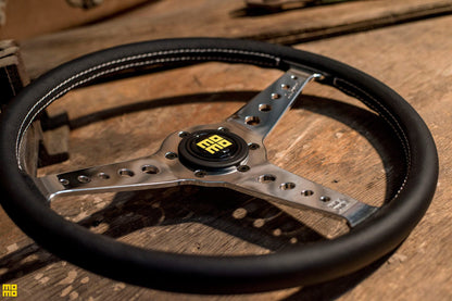 Momo California Steering Wheel 360 mm - Black Leather/White Stitch/Pol Spokes