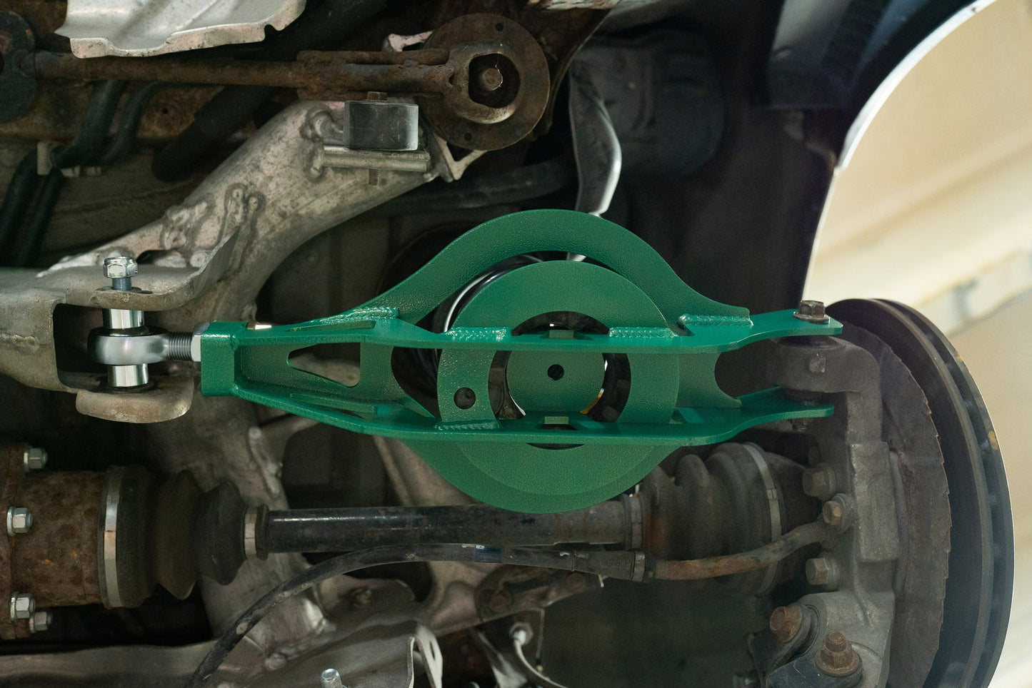 FDF Raceshop - Nissan 350Z/G35/370Z/G37 Rear Mid Link (Spring Arm)