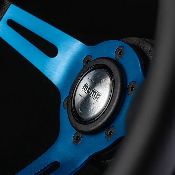 MOMO MOD.08 330 Diam 88 Dish Blk Leather Blue Spokes 1 Stripe