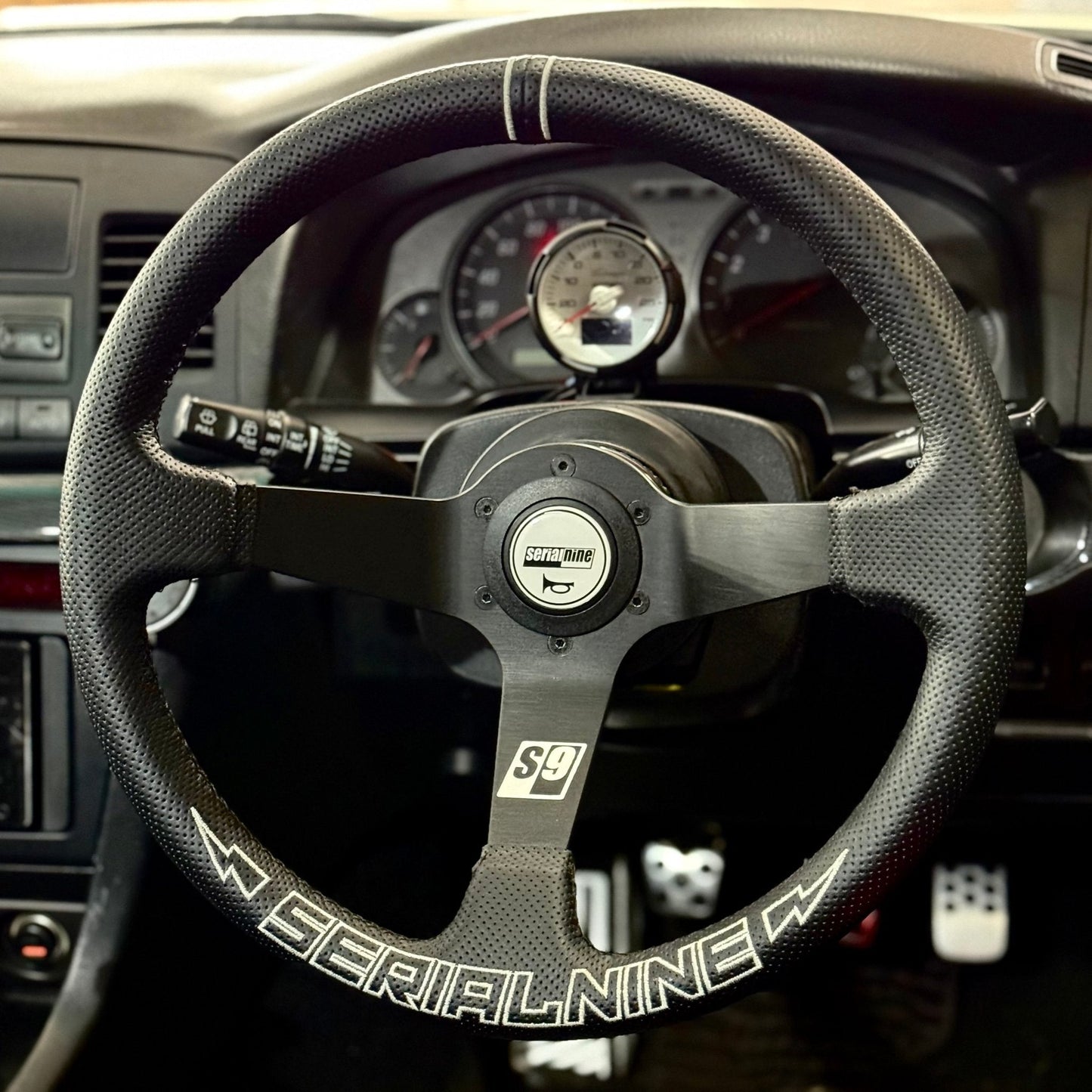 SERIALNINE - RAIGA STEERING WHEEL