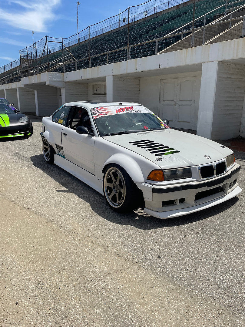 Big Duck Club - BMW E36 Coupe Front Overfenders V5 (85mm)