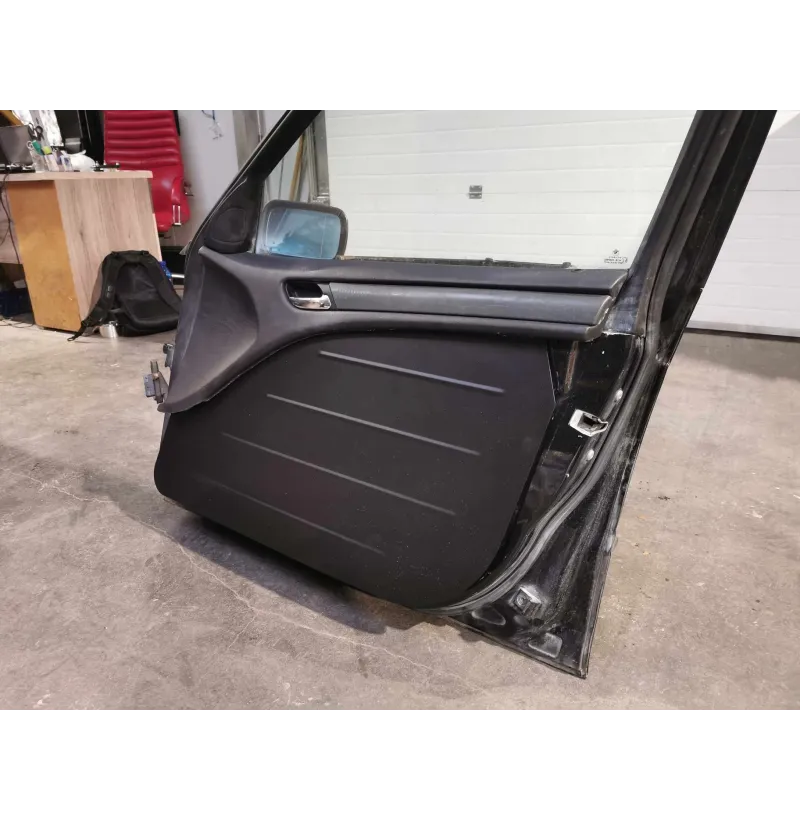 SWAGIER - BMW E46 sedan front BMW Upholstery half panels