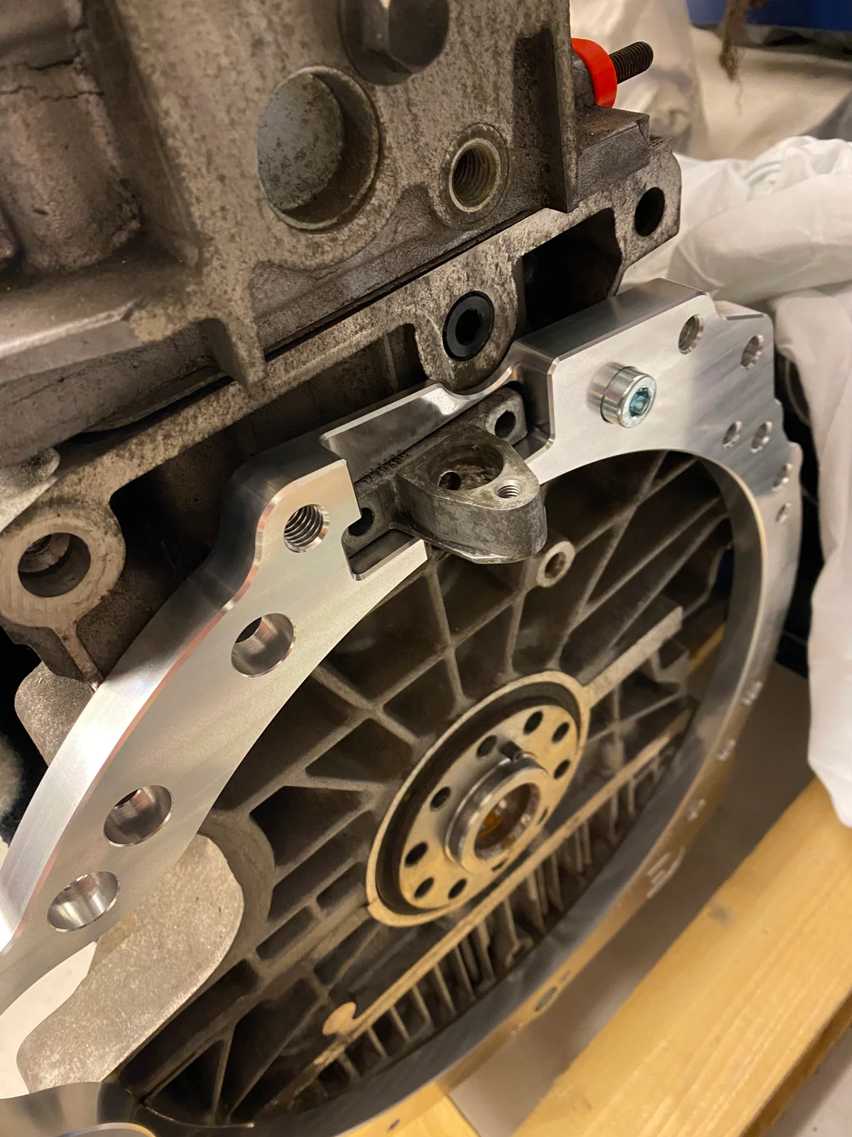 DomiWorks Engineering - Volvo Whiteblock to BMW N57 - TC Adapter
