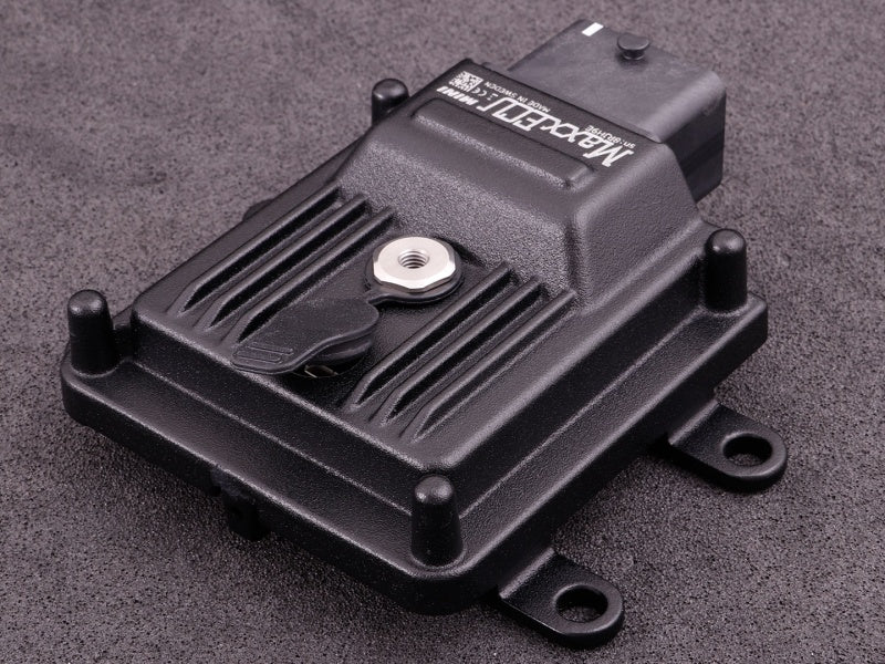 MaxxECU - MINI unit with threaded MAP connection (without internal CAN resistor)
