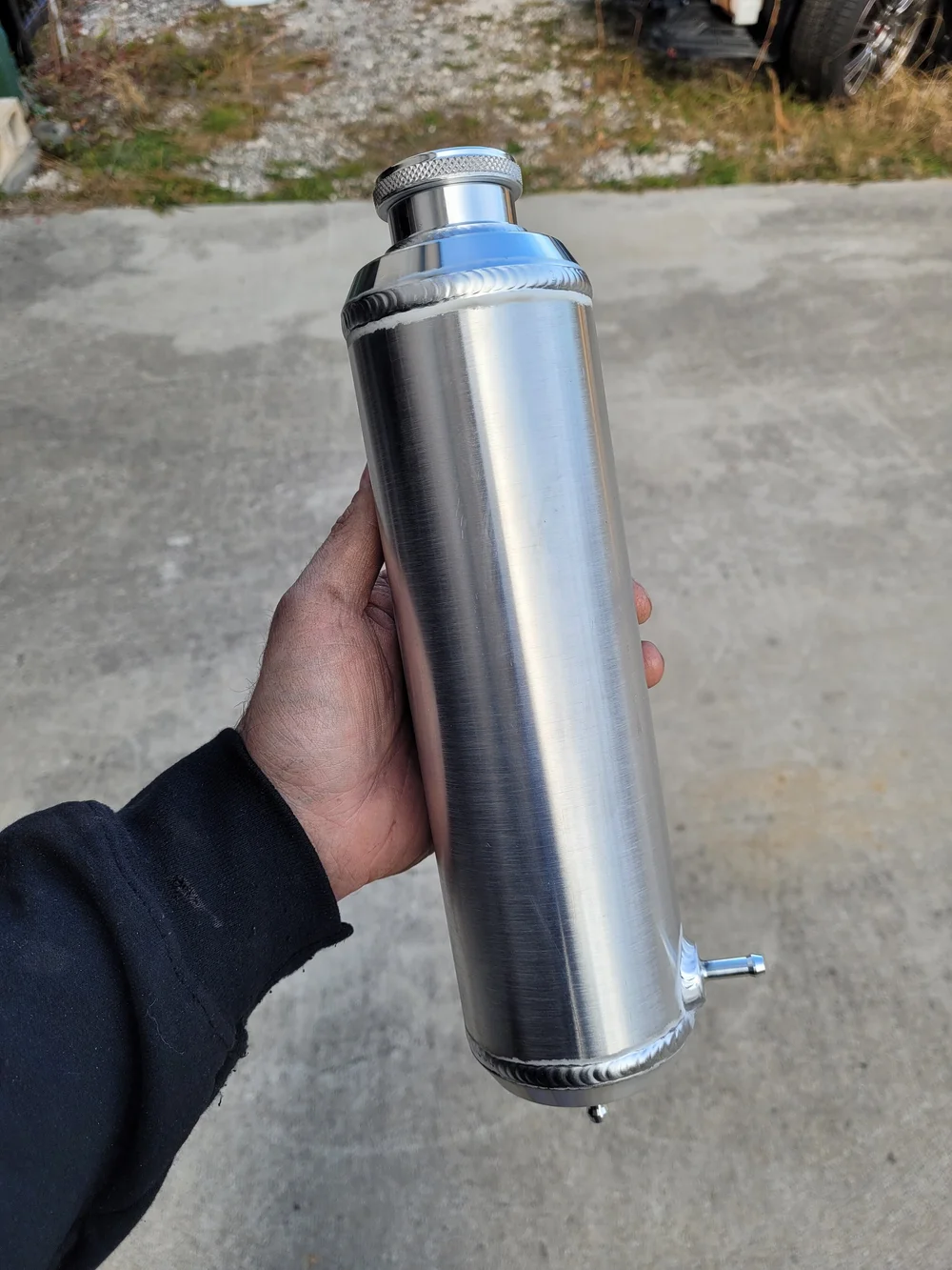 Rise Fab Shop - 1 Liter universal Coolant Overflow Tank