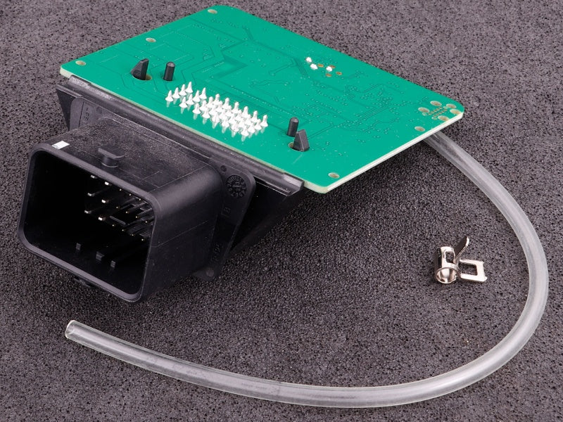 MaxxECU - MaxxECU MINI board with connector