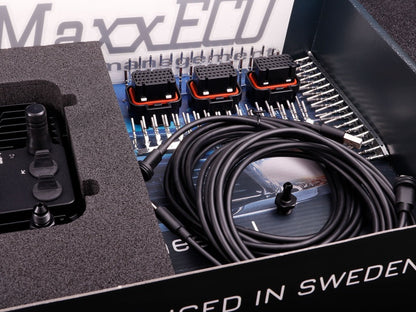 MaxxECU - GEN2 TRACK, with connector kit.