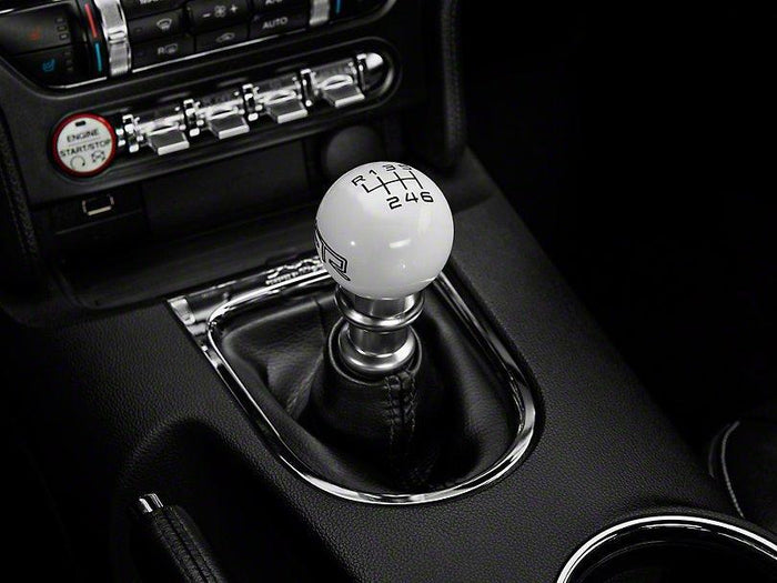 RTR - WHITE SHIFT KNOB - BLACK ENGRAVING (11-14 GT, V6)