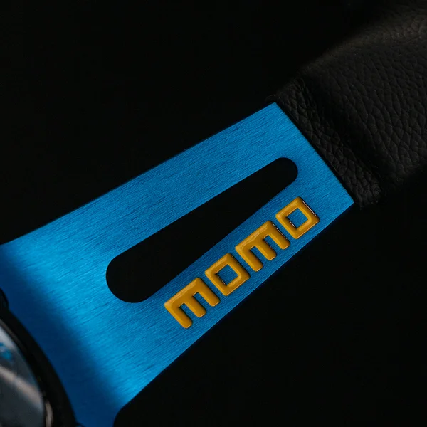 MOMO MOD.08 330 Diam 88 Dish Blk Leather Blue Spokes 1 Stripe