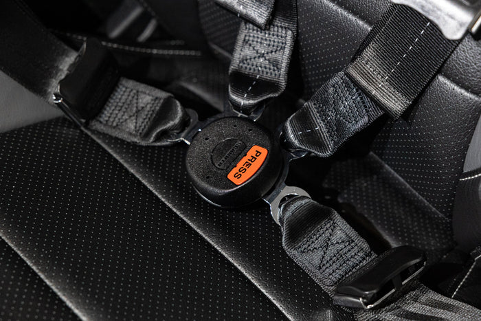 RTR - QUICKFIT DRIVER HARNESS (18-24 MUSTANG)
