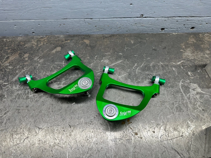 SERIALNINE - CRESSIDA / CHASER / MARK II / CRESTA MX83 / JZX81 / GX81 SERIAL999 REAR UPPER CONTROL ARMS